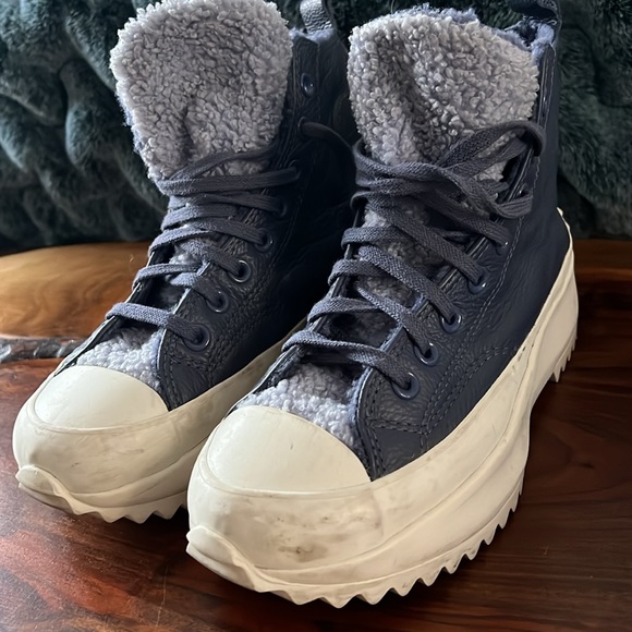 Converse - Picture 3 of 4